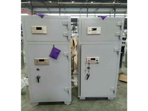 ĳ�����ֶ���ǹ��