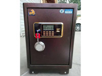 ���������չ�